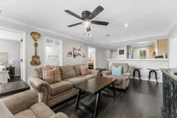 Charming 4-bedroom condo at The Champions - Image 3