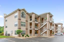 Lakefront Family Friendly condo! - Image 3