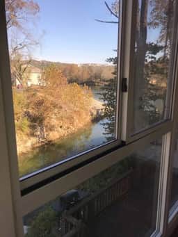 Lakeside Condo on Lake Taneycomo - Image 2