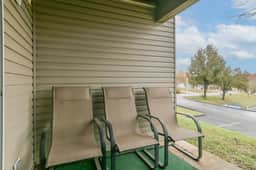 Serene Escape in the Heart of Fall Creek - Image 5