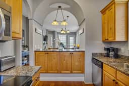 WALK IN Two bed Lakeview at Indian Point - Image 5