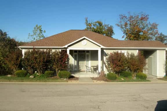 Two Bedroom Villa in the Heart of Branson! - Image 1