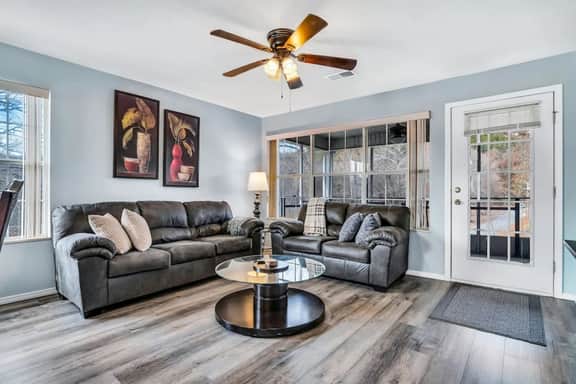 Penthouse overlooking Lake Taneycomo - Image 3