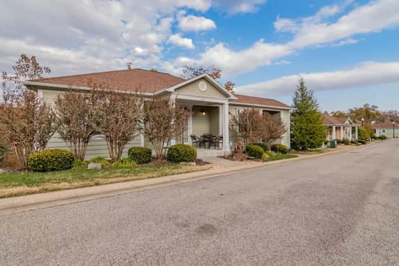 Two Bedroom Villa in the Heart of Branson! - Image 5