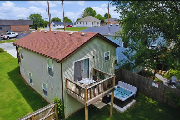 Downtown Branson 3BR Family-friendly Getaway - Image 1